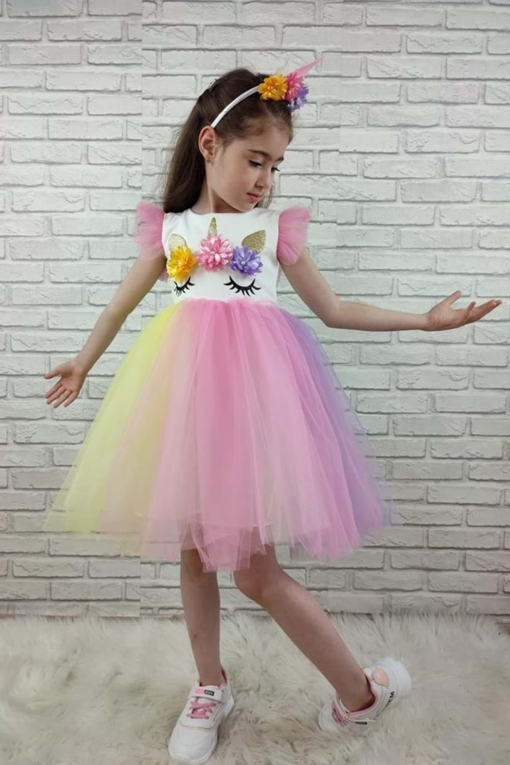 Rengarenk Etekli Taçlı Kız Çocuk Parti Elbisesi